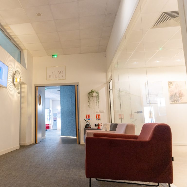 Salle d’attente d'un centre de Chirurgie réfractive