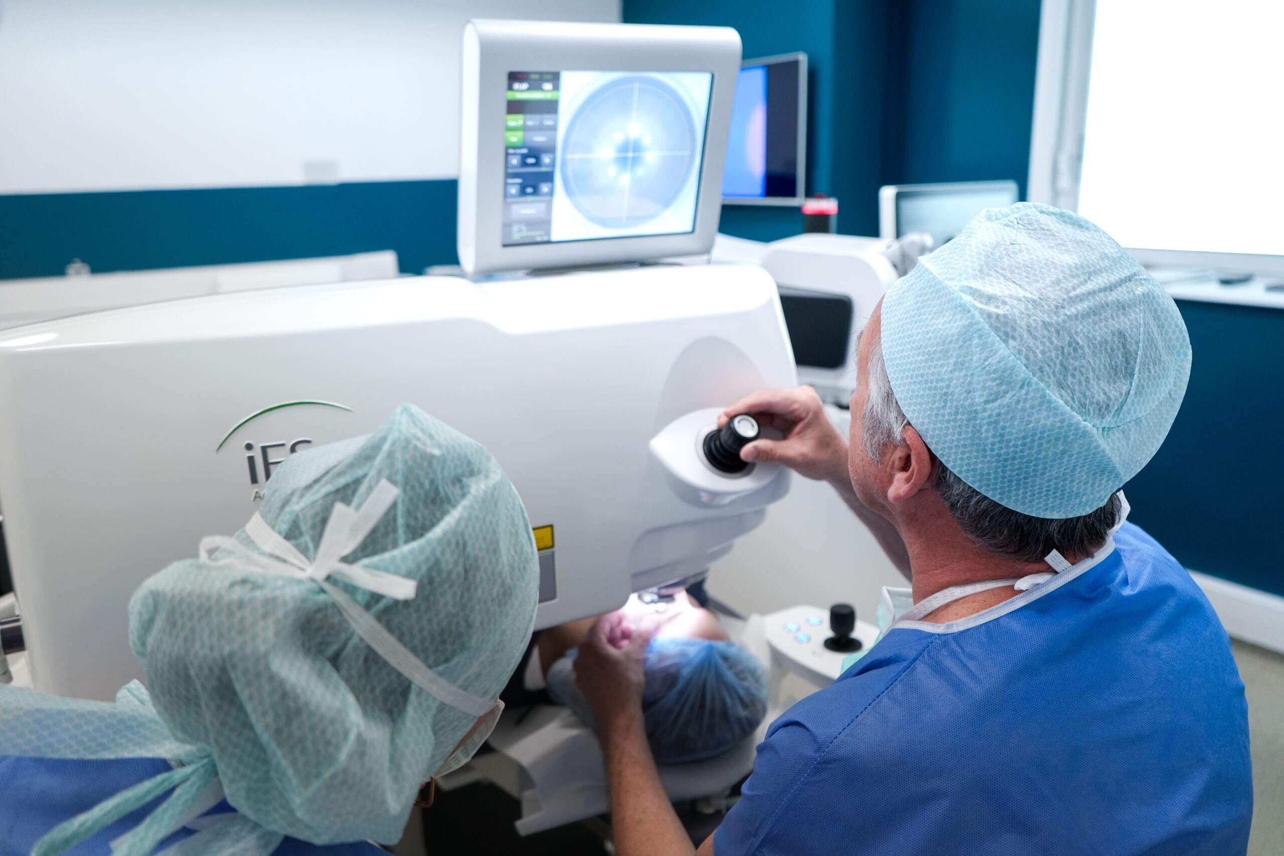 Durée et déroulement d'une chirurgie réfractive au laser